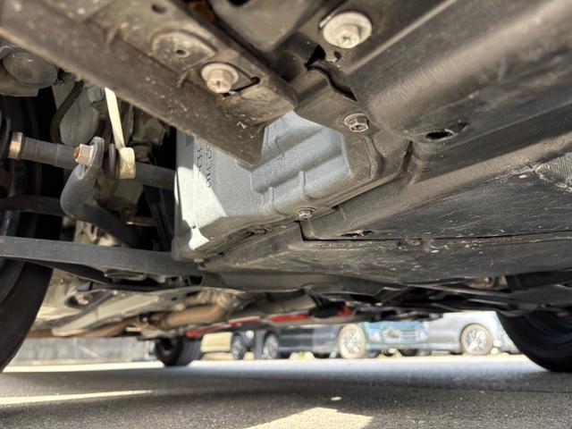 アクア L ナビ Bカメラ ETC キーレス 禁煙車 記録簿 横滑り防止 ABS オートハイビーム 電格ミラー CD 運転席エアバッグ 助手席エアバッグ エアコン パワーウィンドウ(26枚目)