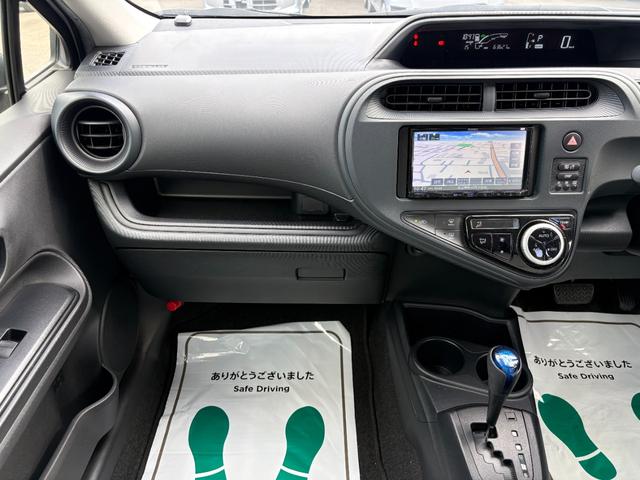 アクア L ナビ Bカメラ ETC キーレス 禁煙車 記録簿 横滑り防止 ABS オートハイビーム 電格ミラー CD 運転席エアバッグ 助手席エアバッグ エアコン パワーウィンドウ(38枚目)