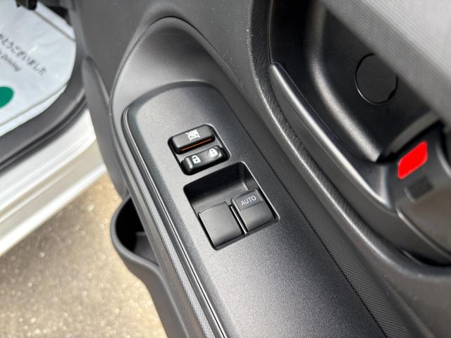 アクア L ナビ Bカメラ ETC キーレス 禁煙車 記録簿 横滑り防止 ABS オートハイビーム 電格ミラー CD 運転席エアバッグ 助手席エアバッグ エアコン パワーウィンドウ(44枚目)