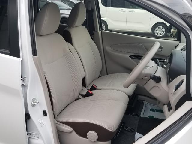 デイズ X 衝突軽減 全周囲カメラ Fカメラ サイドカメラ Bカメラ Iストップ スマキー 禁煙車 フルフラット 横滑り防止 ABS 電格ミラー ベンチシート CD 運転席エアバッグ 助手席エアバッグ(8枚目)