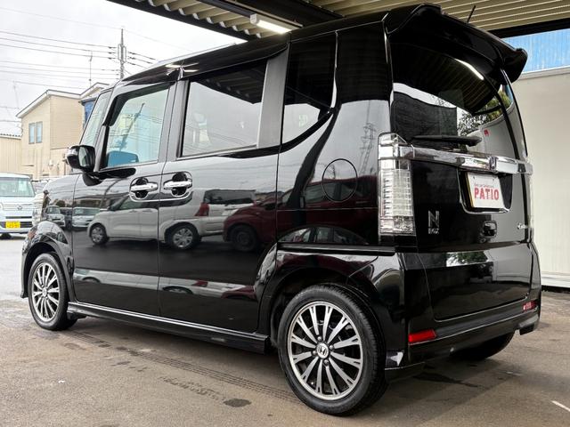 N-BOXカスタム G・ターボAパッケージ ターボ 衝突軽減 オートクルーズ 両側電動 シートヒーター ナビ フルセグ Bカメラ Bluetoothオーディオ Iストップ HID 15インチAW スマキー 禁煙車 フルフラット 横滑り防止(18枚目)