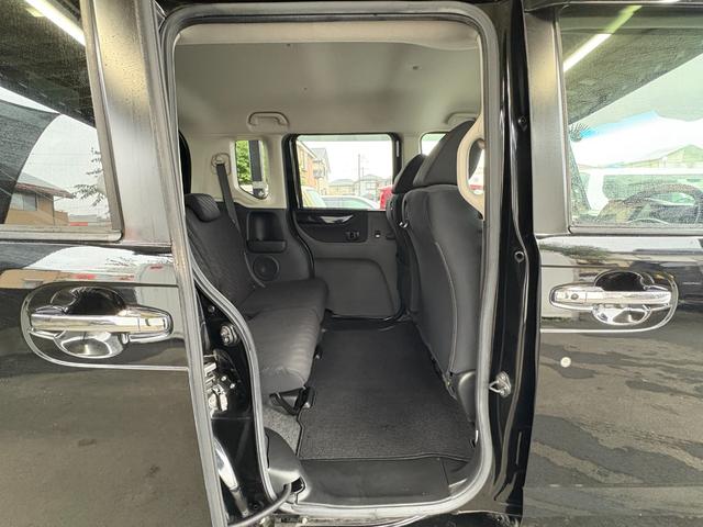 N-BOXカスタム G・ターボAパッケージ ターボ 衝突軽減 オートクルーズ 両側電動 シートヒーター ナビ フルセグ Bカメラ Bluetoothオーディオ Iストップ HID 15インチAW スマキー 禁煙車 フルフラット 横滑り防止(29枚目)