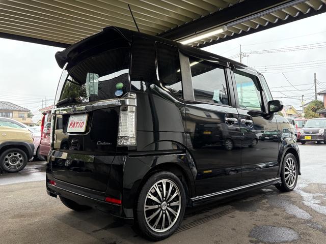 N-BOXカスタム G・ターボAパッケージ ターボ 衝突軽減 オートクルーズ 両側電動 シートヒーター ナビ フルセグ Bカメラ Bluetoothオーディオ Iストップ HID 15インチAW スマキー 禁煙車 フルフラット 横滑り防止(52枚目)