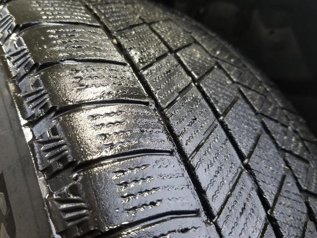 ヴォクシー ハイブリッドZS 煌 衝突軽減 レーンキープ オートクルーズ 両側電動 シートヒーター ナビ フルセグ Bカメラ Bluetoothオーディオ 後席モニター ETC2.0 LEDヘッドライト 16インチAW スマキー(22枚目)