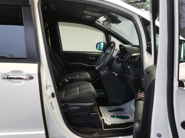 ヴォクシー ハイブリッドZS 煌 衝突軽減 レーンキープ オートクルーズ 両側電動 シートヒーター ナビ フルセグ Bカメラ Bluetoothオーディオ 後席モニター ETC2.0 LEDヘッドライト 16インチAW スマキー(25枚目)