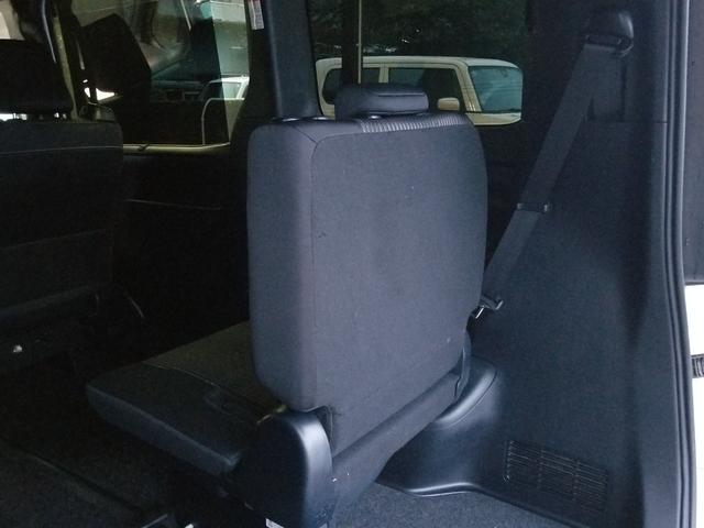 ヴォクシー ハイブリッドZS 煌 衝突軽減 レーンキープ オートクルーズ 両側電動 シートヒーター ナビ フルセグ Bカメラ Bluetoothオーディオ 後席モニター ETC2.0 LEDヘッドライト 16インチAW スマキー(36枚目)