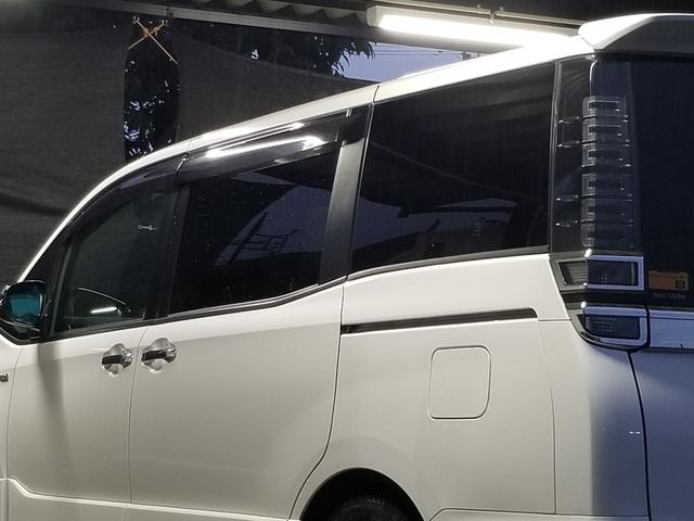 ヴォクシー ハイブリッドZS 煌 衝突軽減 レーンキープ オートクルーズ 両側電動 シートヒーター ナビ フルセグ Bカメラ Bluetoothオーディオ 後席モニター ETC2.0 LEDヘッドライト 16インチAW スマキー(63枚目)