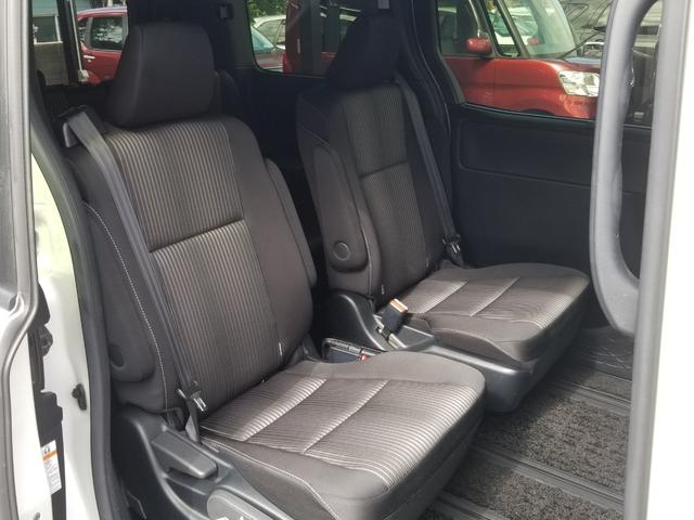 ヴォクシー ZS 煌II 衝突軽減 レーンキープ 障害物センサー オートクルーズ 両側電動 ナビ フルセグ Bカメラ Bluetoothオーディオ ETC2.0 Iストップ LEDヘッドライト 16インチAW スマキー 禁煙車(12枚目)