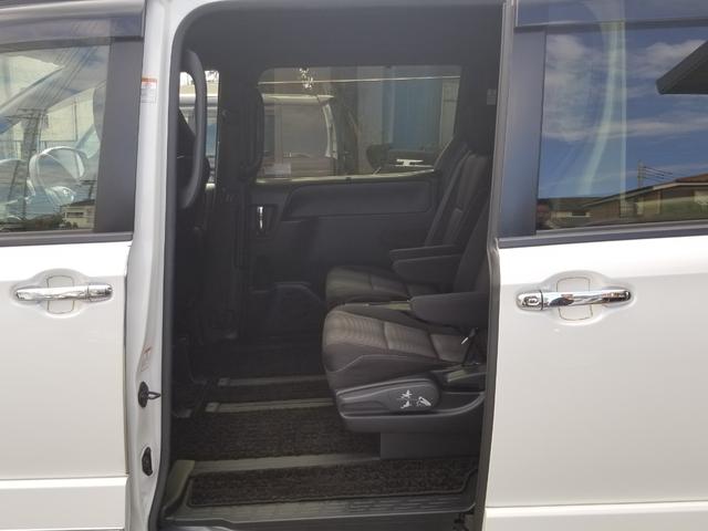 ヴォクシー ZS 煌II 衝突軽減 レーンキープ 障害物センサー オートクルーズ 両側電動 ナビ フルセグ Bカメラ Bluetoothオーディオ ETC2.0 Iストップ LEDヘッドライト 16インチAW スマキー 禁煙車(48枚目)