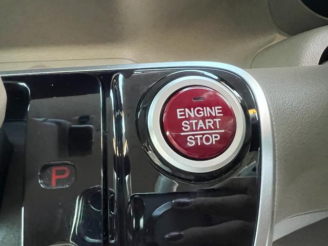 N-BOX C 両側スライド ナビ フルセグ Iストップ スマキー 禁煙車 フルフラット ABS 電格ミラー ベンチシート CD DVD再生 運転席エアバッグ(7枚目)