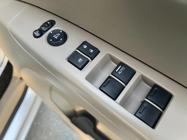 N-BOX C 両側スライド ナビ フルセグ Iストップ スマキー 禁煙車 フルフラット ABS 電格ミラー ベンチシート CD DVD再生 運転席エアバッグ(37枚目)