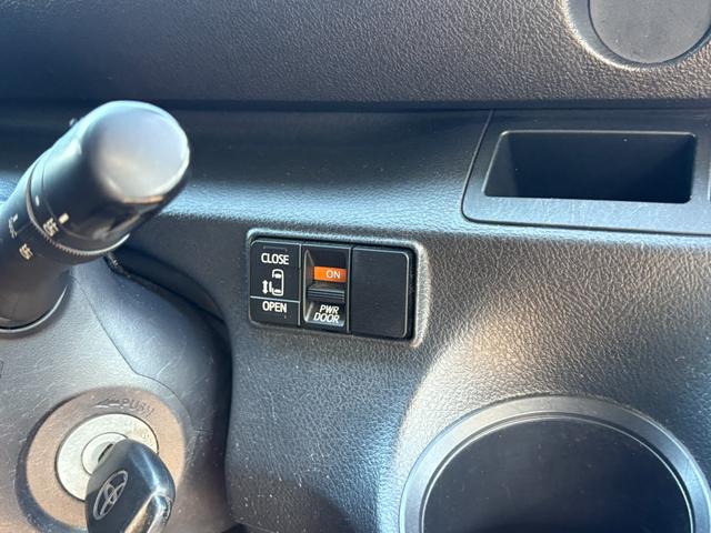 シエンタ X 片側電動 ナビ フルセグ Bカメラ Bluetoothオーディオ ETC Iストップ LEDヘッドライト キーレス 禁煙車 3列 フルフラット ABS(10枚目)
