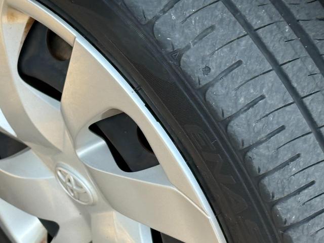 シエンタ X 片側電動 ナビ フルセグ Bカメラ Bluetoothオーディオ ETC Iストップ LEDヘッドライト キーレス 禁煙車 3列 フルフラット ABS(26枚目)