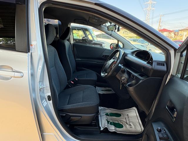 シエンタ X 片側電動 ナビ フルセグ Bカメラ Bluetoothオーディオ ETC Iストップ LEDヘッドライト キーレス 禁煙車 3列 フルフラット ABS(28枚目)