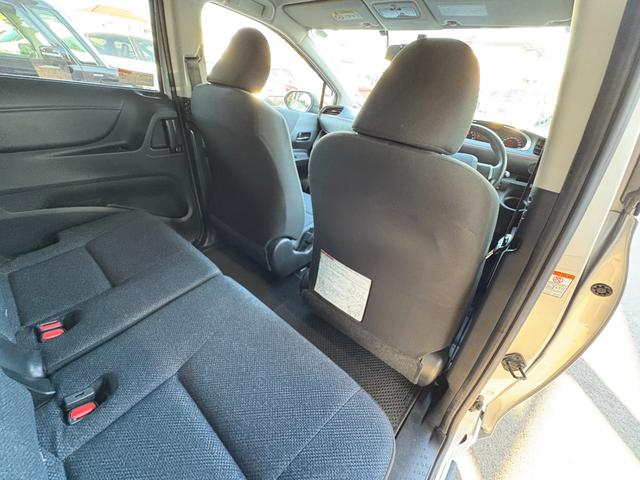 シエンタ X 片側電動 ナビ フルセグ Bカメラ Bluetoothオーディオ ETC Iストップ LEDヘッドライト キーレス 禁煙車 3列 フルフラット ABS(31枚目)