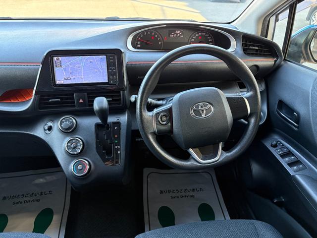 シエンタ X 片側電動 ナビ フルセグ Bカメラ Bluetoothオーディオ ETC Iストップ LEDヘッドライト キーレス 禁煙車 3列 フルフラット ABS(41枚目)