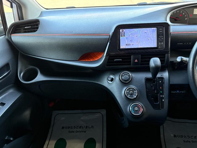 シエンタ X 片側電動 ナビ フルセグ Bカメラ Bluetoothオーディオ ETC Iストップ LEDヘッドライト キーレス 禁煙車 3列 フルフラット ABS(43枚目)
