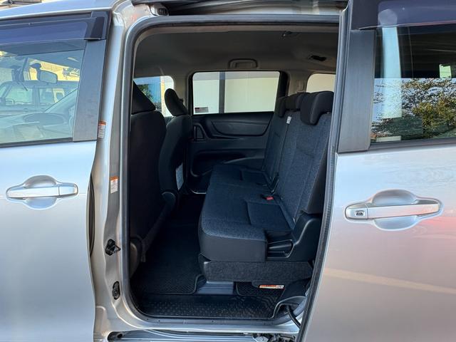 シエンタ X 片側電動 ナビ フルセグ Bカメラ Bluetoothオーディオ ETC Iストップ LEDヘッドライト キーレス 禁煙車 3列 フルフラット ABS(49枚目)