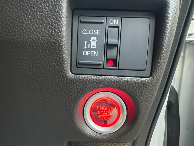 N-BOX G 衝突軽減 レーンキープ 障害物センサー アダプティブクルーズ 片側電動 シートヒーター ナビ フルセグ Bカメラ Bluetoothオーディオ ETC Iストップ LEDヘッドライト スマキー 禁煙車(10枚目)