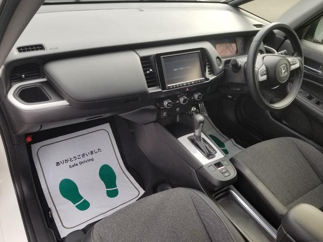 フィット e:HEVホーム 衝突軽減 レーンキープ 障害物センサー アダプティブクルーズ ナビ フルセグ Bカメラ Bluetoothオーディオ ETC LEDヘッドライト スマキー 禁煙車 フルフラット ABS(49枚目)