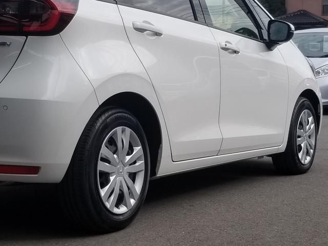 フィット e:HEVホーム 衝突軽減 レーンキープ 障害物センサー アダプティブクルーズ ナビ フルセグ Bカメラ Bluetoothオーディオ ETC LEDヘッドライト スマキー 禁煙車 フルフラット ABS(61枚目)