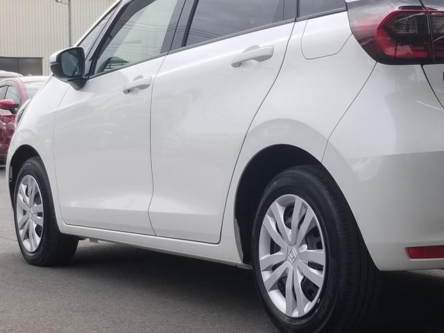 フィット e:HEVホーム 衝突軽減 レーンキープ 障害物センサー アダプティブクルーズ ナビ フルセグ Bカメラ Bluetoothオーディオ ETC LEDヘッドライト スマキー 禁煙車 フルフラット ABS(63枚目)