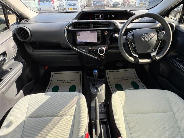 アクア Sビジネスパッケージ 衝突軽減 レーンキープ 障害物センサー ナビ 全周囲カメラ Fカメラ サイドカメラ Bカメラ Bluetoothオーディオ ETC スマキー 禁煙車 フルフラット 横滑り防止 ABS オートハイビーム(3枚目)