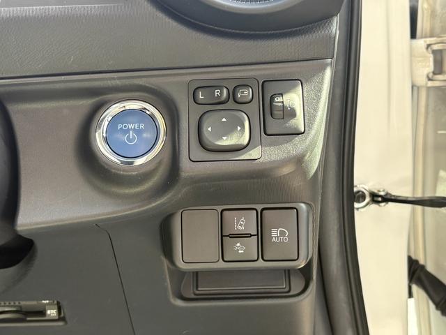 アクア Sビジネスパッケージ 衝突軽減 レーンキープ 障害物センサー ナビ 全周囲カメラ Fカメラ サイドカメラ Bカメラ Bluetoothオーディオ ETC スマキー 禁煙車 フルフラット 横滑り防止 ABS オートハイビーム(9枚目)