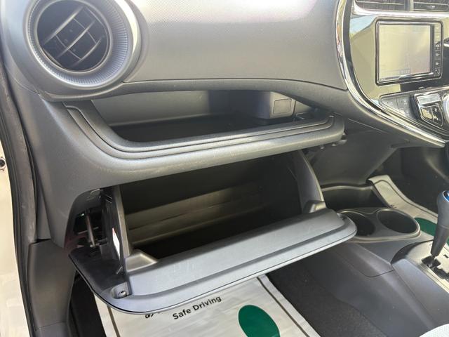 アクア Sビジネスパッケージ 衝突軽減 レーンキープ 障害物センサー ナビ 全周囲カメラ Fカメラ サイドカメラ Bカメラ Bluetoothオーディオ ETC スマキー 禁煙車 フルフラット 横滑り防止 ABS オートハイビーム(38枚目)