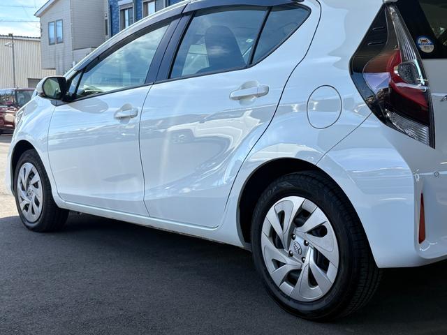 アクア Sビジネスパッケージ 衝突軽減 レーンキープ 障害物センサー ナビ 全周囲カメラ Fカメラ サイドカメラ Bカメラ Bluetoothオーディオ ETC スマキー 禁煙車 フルフラット 横滑り防止 ABS オートハイビーム(56枚目)