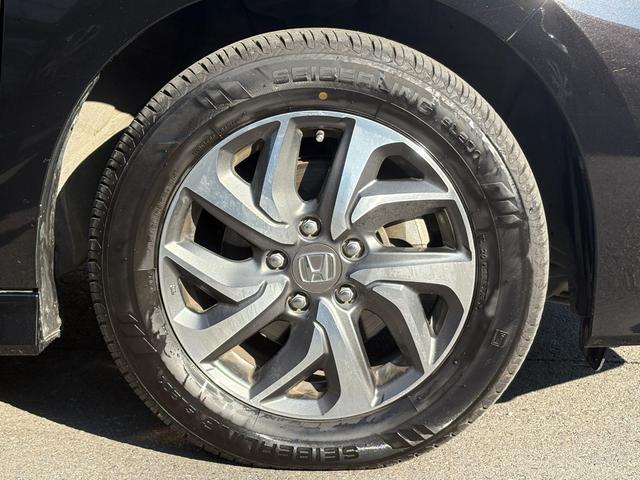 ステップワゴンスパーダ スパーダアドバンスパッケージα　オートクルーズ　片側電動　ナビ　フルセグ　Ｂカメラ　Ｂｌｕｅｔｏｏｔｈオーディオ　後席モニター　ＥＴＣ　Ｉストップ　１６インチＡＷ　スマキー　禁煙車　３列　フルフラット　横滑り防止　ＡＢＳ（17枚目）