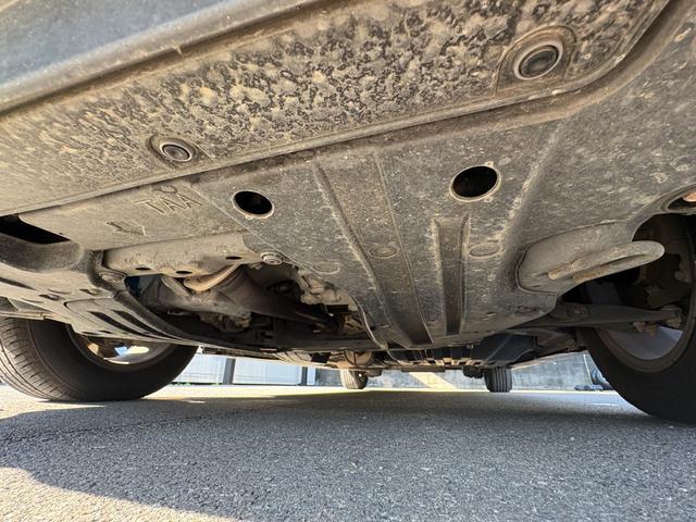 ステップワゴンスパーダ スパーダアドバンスパッケージα　オートクルーズ　片側電動　ナビ　フルセグ　Ｂカメラ　Ｂｌｕｅｔｏｏｔｈオーディオ　後席モニター　ＥＴＣ　Ｉストップ　１６インチＡＷ　スマキー　禁煙車　３列　フルフラット　横滑り防止　ＡＢＳ（26枚目）