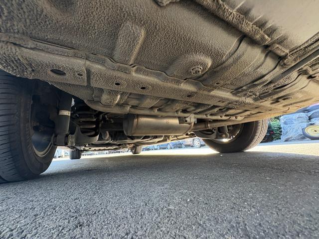 ステップワゴンスパーダ スパーダアドバンスパッケージα　オートクルーズ　片側電動　ナビ　フルセグ　Ｂカメラ　Ｂｌｕｅｔｏｏｔｈオーディオ　後席モニター　ＥＴＣ　Ｉストップ　１６インチＡＷ　スマキー　禁煙車　３列　フルフラット　横滑り防止　ＡＢＳ（27枚目）