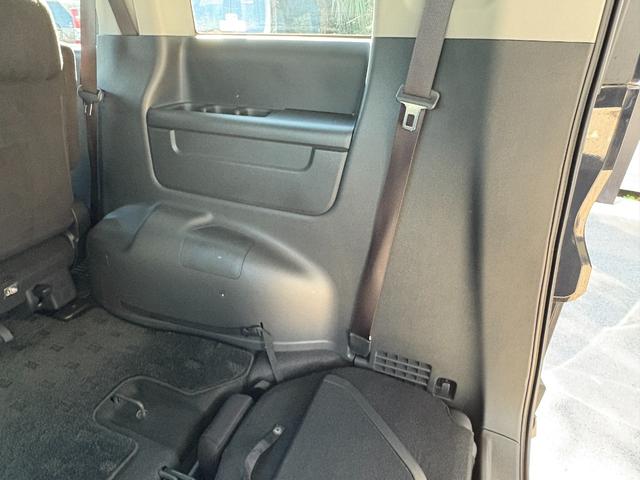 ステップワゴンスパーダ スパーダアドバンスパッケージα　オートクルーズ　片側電動　ナビ　フルセグ　Ｂカメラ　Ｂｌｕｅｔｏｏｔｈオーディオ　後席モニター　ＥＴＣ　Ｉストップ　１６インチＡＷ　スマキー　禁煙車　３列　フルフラット　横滑り防止　ＡＢＳ（38枚目）