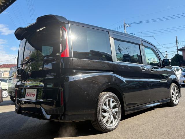 ステップワゴンスパーダ スパーダアドバンスパッケージα　オートクルーズ　片側電動　ナビ　フルセグ　Ｂカメラ　Ｂｌｕｅｔｏｏｔｈオーディオ　後席モニター　ＥＴＣ　Ｉストップ　１６インチＡＷ　スマキー　禁煙車　３列　フルフラット　横滑り防止　ＡＢＳ（57枚目）