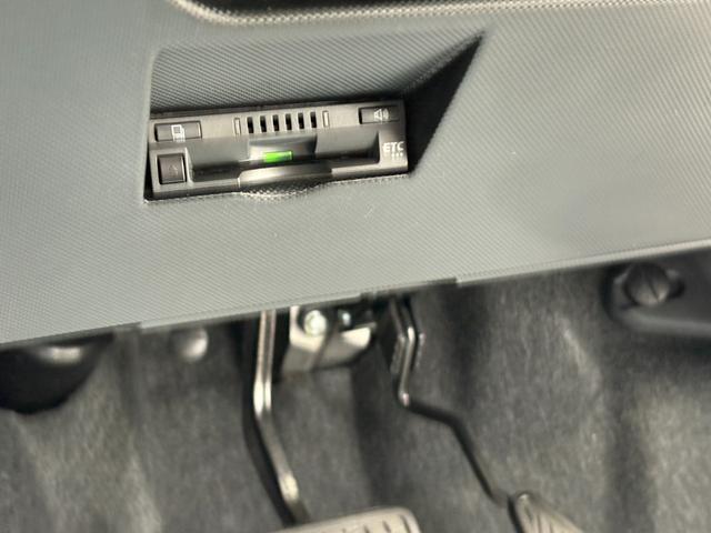 ライズ Ｘ　衝突軽減　レーンキープ　障害物センサー　ナビ　フルセグ　Ｂカメラ　Ｂｌｕｅｔｏｏｔｈオーディオ　ＥＴＣ　Ｉストップ　ＬＥＤヘッドライト　スマキー　禁煙車　フルフラット　ＡＢＳ　オートハイビーム（9枚目）