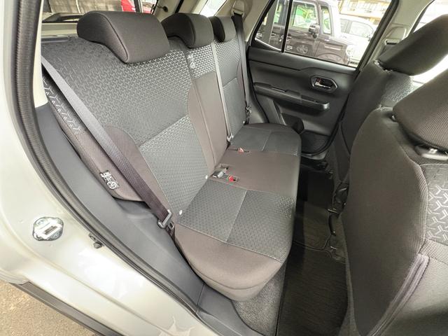 ライズ Ｘ　衝突軽減　レーンキープ　障害物センサー　ナビ　フルセグ　Ｂカメラ　Ｂｌｕｅｔｏｏｔｈオーディオ　ＥＴＣ　Ｉストップ　ＬＥＤヘッドライト　スマキー　禁煙車　フルフラット　ＡＢＳ　オートハイビーム（12枚目）