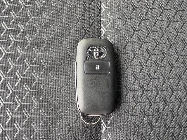 ライズ Ｘ　衝突軽減　レーンキープ　障害物センサー　ナビ　フルセグ　Ｂカメラ　Ｂｌｕｅｔｏｏｔｈオーディオ　ＥＴＣ　Ｉストップ　ＬＥＤヘッドライト　スマキー　禁煙車　フルフラット　ＡＢＳ　オートハイビーム（20枚目）