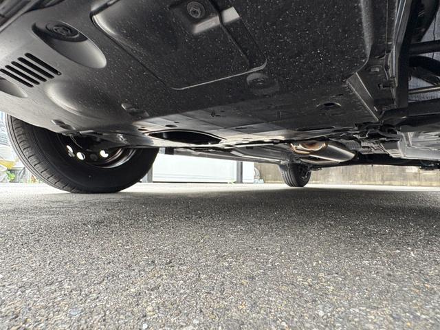 ライズ Ｘ　衝突軽減　レーンキープ　障害物センサー　ナビ　フルセグ　Ｂカメラ　Ｂｌｕｅｔｏｏｔｈオーディオ　ＥＴＣ　Ｉストップ　ＬＥＤヘッドライト　スマキー　禁煙車　フルフラット　ＡＢＳ　オートハイビーム（25枚目）