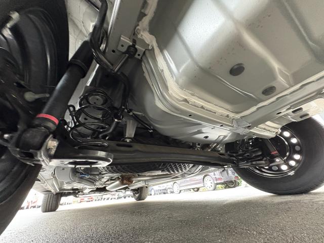 ライズ Ｘ　衝突軽減　レーンキープ　障害物センサー　ナビ　フルセグ　Ｂカメラ　Ｂｌｕｅｔｏｏｔｈオーディオ　ＥＴＣ　Ｉストップ　ＬＥＤヘッドライト　スマキー　禁煙車　フルフラット　ＡＢＳ　オートハイビーム（26枚目）