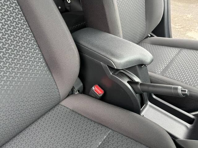 ライズ Ｘ　衝突軽減　レーンキープ　障害物センサー　ナビ　フルセグ　Ｂカメラ　Ｂｌｕｅｔｏｏｔｈオーディオ　ＥＴＣ　Ｉストップ　ＬＥＤヘッドライト　スマキー　禁煙車　フルフラット　ＡＢＳ　オートハイビーム（45枚目）