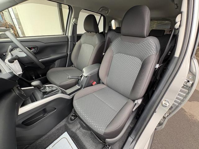 ライズ Ｘ　衝突軽減　レーンキープ　障害物センサー　ナビ　フルセグ　Ｂカメラ　Ｂｌｕｅｔｏｏｔｈオーディオ　ＥＴＣ　Ｉストップ　ＬＥＤヘッドライト　スマキー　禁煙車　フルフラット　ＡＢＳ　オートハイビーム（48枚目）