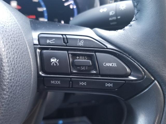 ヤリスクロス ハイブリッドＺ　衝突軽減　レーンキープ　障害物センサー　アダプティブクルーズ　ハーフレザー　シートヒーター　パワーシート　ナビ　フルセグ　全周囲カメラ　Ｆカメラ　サイドカメラ　Ｂカメラ（44枚目）