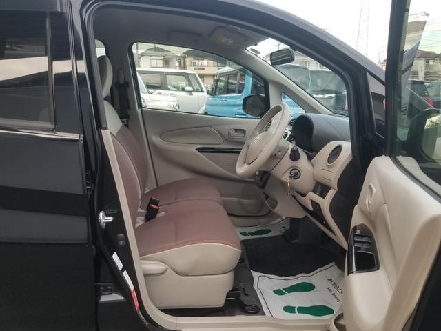 Ｅ　シートヒーター　ナビ　ワンセグ　Ｂｌｕｅｔｏｏｔｈオーディオ　ＥＴＣ　１４インチＡＷ　キーレス　禁煙車　フルフラット　横滑り防止　ＡＢＳ　電格ミラー　ベンチシート　ＣＤ　ＤＶＤ再生