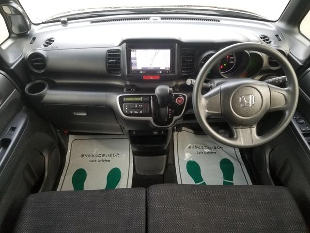N-BOX G 4WD 両側スライド シートヒーター ナビ ワンセグ Iストップ スマキー 禁煙車 フルフラット ABS 電格ミラー ベンチシート CD 運転席エアバッグ 助手席エアバッグ エアコン パワーウィンドウ(3枚目)
