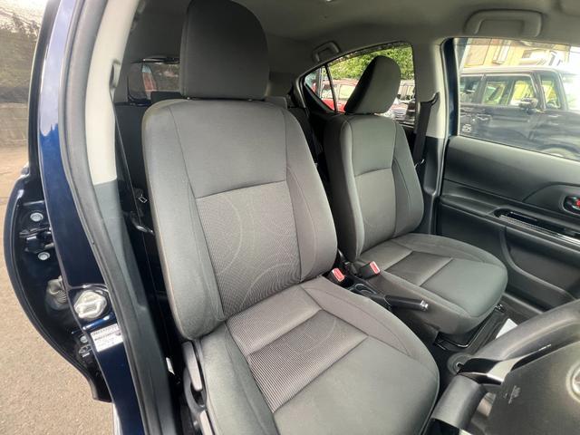 アクア Ｓスタイルブラック　衝突軽減　レーンキープ　障害物センサー　ナビ　フルセグ　Ｂカメラ　Ｂｌｕｅｔｏｏｔｈオーディオ　ＥＴＣ　ＬＥＤヘッドライト　スマキー　禁煙車　ＡＢＳ　オートハイビーム　電格ミラー　ＣＤ　ＤＶＤ再生（25枚目）