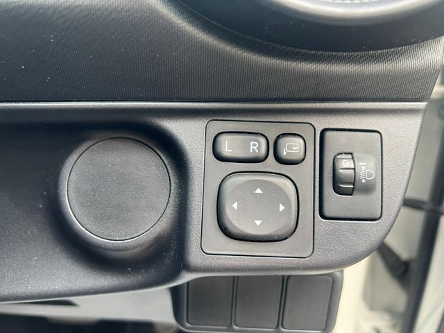 アクア L ナビ Bluetoothオーディオ ETC スマキー 禁煙車 ABS 電格ミラー 運転席エアバッグ 助手席エアバッグ エアコン パワーウィンドウ パワーステアリング(10枚目)