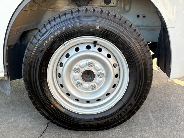 タウンエースバン ＧＬ　両側スライド　キーレス　禁煙車　フルフラット　ＡＢＳ　運転席エアバッグ　助手席エアバッグ　エアコン　パワーウィンドウ　パワーステアリング（10枚目）