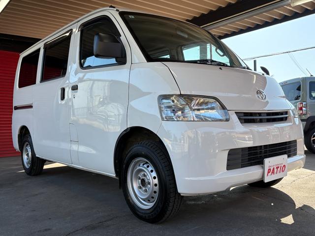 タウンエースバン ＧＬ　両側スライド　キーレス　禁煙車　フルフラット　ＡＢＳ　運転席エアバッグ　助手席エアバッグ　エアコン　パワーウィンドウ　パワーステアリング（13枚目）