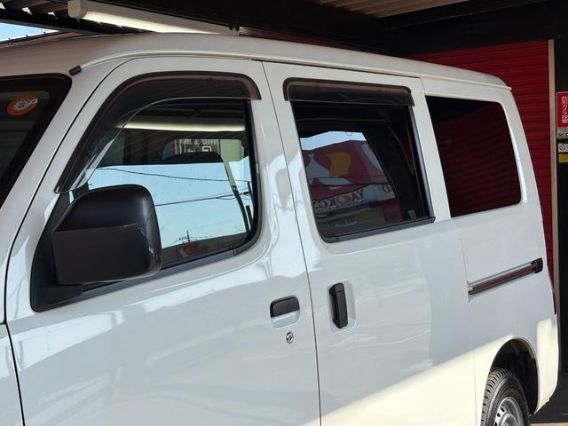 タウンエースバン ＧＬ　両側スライド　キーレス　禁煙車　フルフラット　ＡＢＳ　運転席エアバッグ　助手席エアバッグ　エアコン　パワーウィンドウ　パワーステアリング（17枚目）